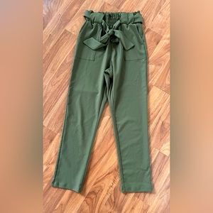 Green women’s dress pants size XS